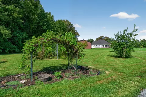 Exterior - 130 Bell Rd, Morrison, TN 37357 photo 15 of 20