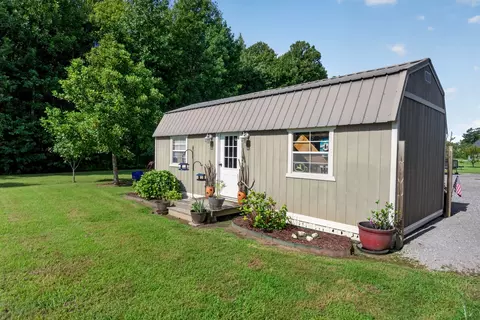 Exterior - 130 Bell Rd, Morrison, TN 37357 photo 10 of 20
