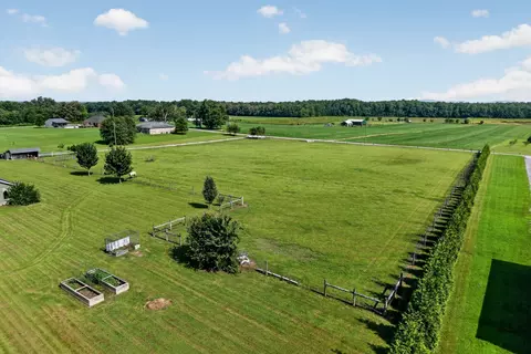 View/Area - 130 Bell Rd, Morrison, TN 37357 photo 2 of 10