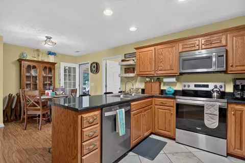 Kitchen - 130 Bell Rd, Morrison, TN 37357 photo 4 of 5