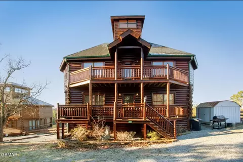2087 Kerr Rd, Sevierville, TN 37876