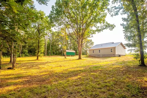 Exterior - 155 Mitchell St, Hohenwald, TN 38462 photo 2 of 4