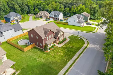 101 Brumfield Ct, Clarksville, TN 37043