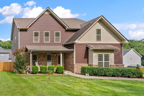 101 Brumfield Ct, Clarksville, TN 37043