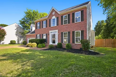 Exterior - 2240 Hayward Ln, Spring Hill, TN 37174 photo 3 of 8