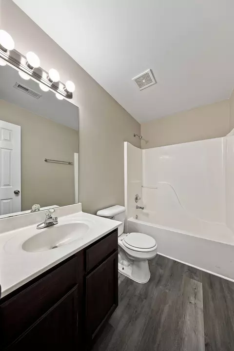Bath - 2240 Hayward Ln, Spring Hill, TN 37174 photo 1 of 4