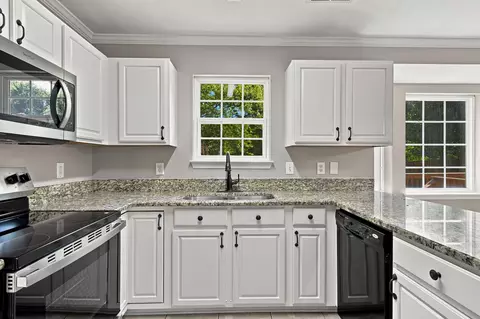 Kitchen - 2240 Hayward Ln, Spring Hill, TN 37174 photo 2 of 2