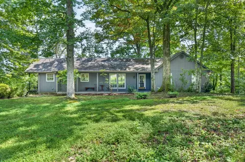204 Red Bud Dr, Smithville, TN 37166