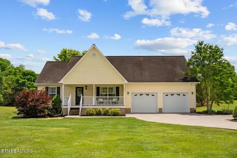 842 Henry Ln, Greenback, TN 37742