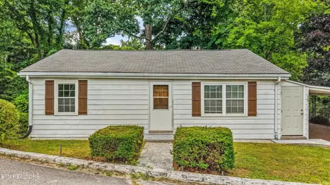 108 Ridgewood Rd, Harriman, TN 37748