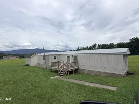127 Skyhigh Dr, Newport, TN 37821