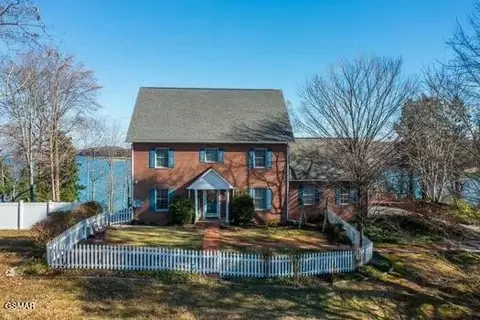 2260 Peninsula Dr, Jefferson City, TN 37760