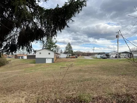 278 Harvest St, Newport, TN 37821