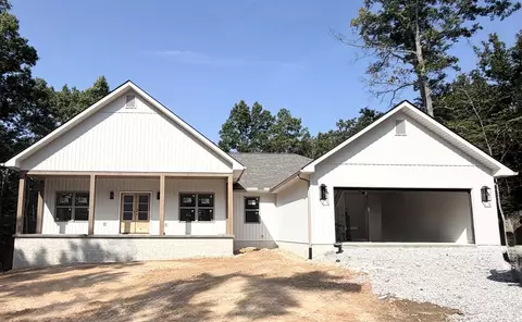 344 Georgee Rd, Jamestown, TN 38556