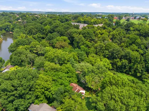 422 Munn Rd, Nashville, TN 37214