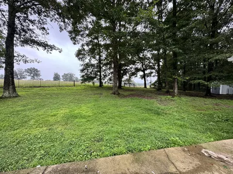 Exterior - 127 Silver Leaf Cir, Dickson, TN 37055 photo 8 of 8
