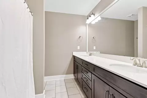 Bath - 5409 Pointer Pl, Murfreesboro, TN 37129 photo 4 of 5