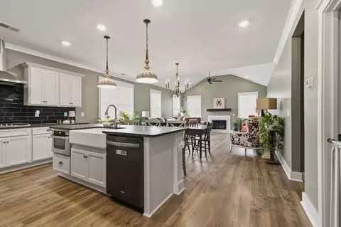 Kitchen - 5409 Pointer Pl, Murfreesboro, TN 37129 photo 3 of 6