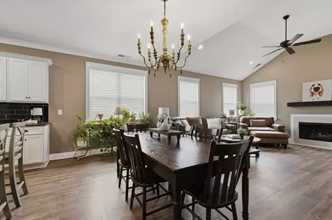 Dining - 5409 Pointer Pl, Murfreesboro, TN 37129 photo 2 of 2
