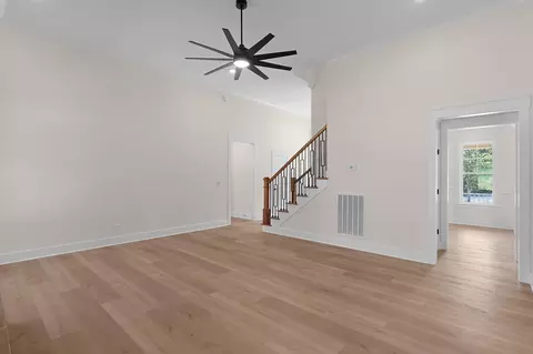 Living - 6932 Cooley Rd, Ooltewah, TN 37363 photo 3 of 3