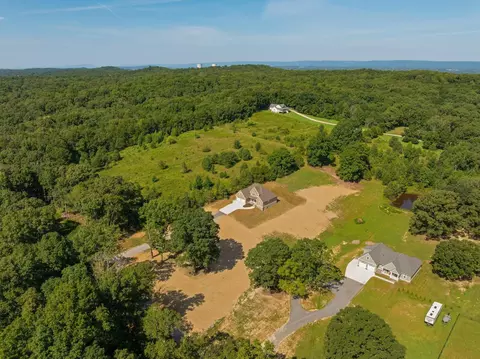View/Area - 6932 Cooley Rd, Ooltewah, TN 37363 photo 3 of 3