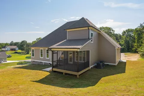 Exterior - 6932 Cooley Rd, Ooltewah, TN 37363 photo 10 of 14