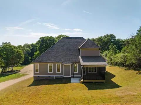Exterior - 6932 Cooley Rd, Ooltewah, TN 37363 photo 13 of 14