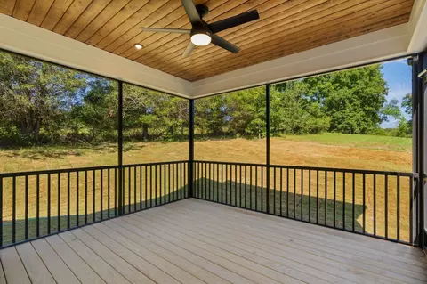 Exterior - 6932 Cooley Rd, Ooltewah, TN 37363 photo 7 of 14