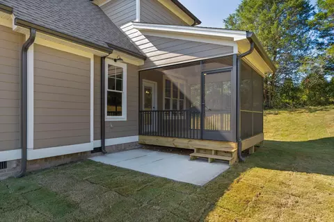 Exterior - 6932 Cooley Rd, Ooltewah, TN 37363 photo 9 of 14