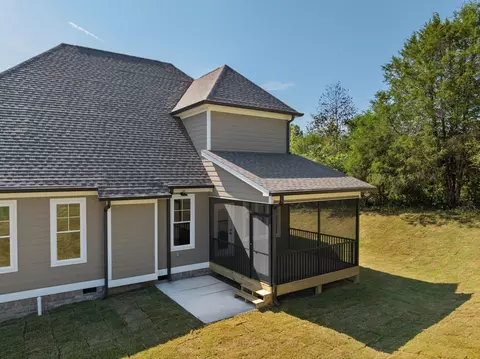 Exterior - 6932 Cooley Rd, Ooltewah, TN 37363 photo 11 of 14