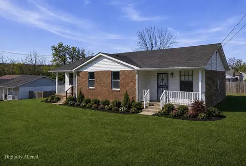 1300 Bellshire Terrace Dr, Nashville, TN 37207