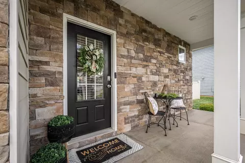 Exterior - 342 William Dylan Dr, Murfreesboro, TN 37129 photo 4 of 12