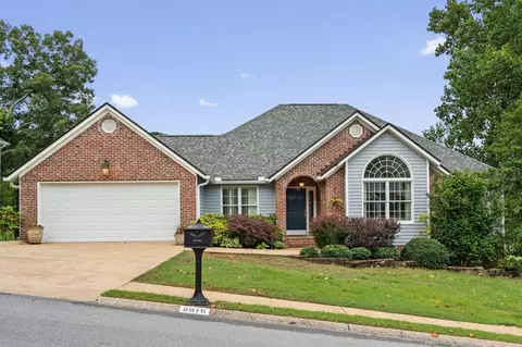 8615 Georgetown Trace Ln, Chattanooga, TN 37421