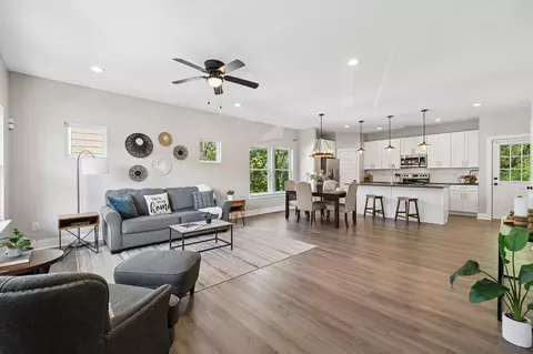 3112 Greggwood Dr, Nashville, TN 37207
