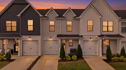 3028 Inman Dr, Thompsons Station, TN 37179