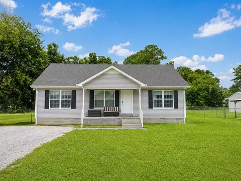 207 N Collins St, Tullahoma, TN 37388