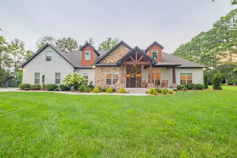 30 Pinehurst Dr, Manchester, TN 37355