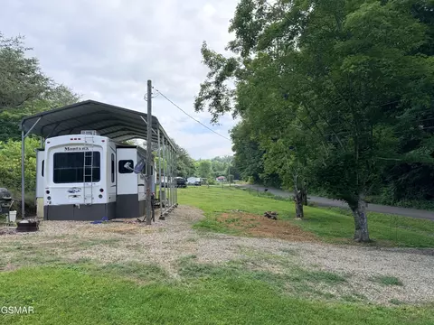 1361 Lower English Creek Rd, Newport, TN 37821