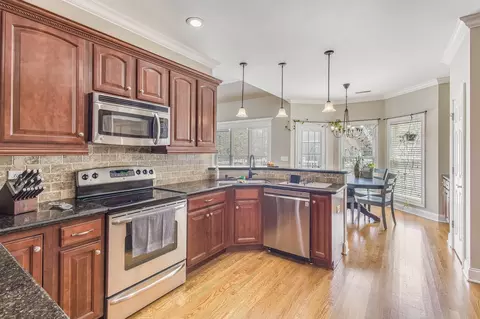 Kitchen - 3630 Geneva Dr, Murfreesboro, TN 37128 photo 2 of 2