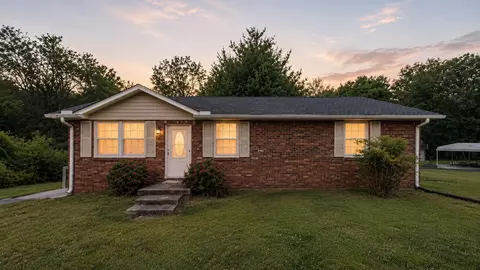 109 Phillips St, Charlotte, TN 37036