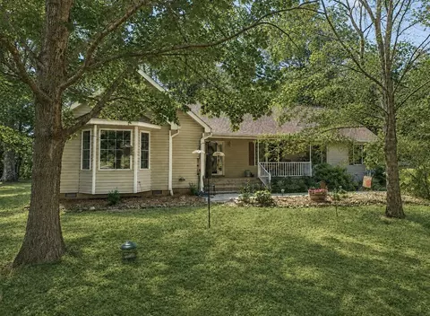 161 Ponder Ln, Smithville, TN 37166