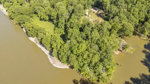 4 Island View Dr, Bath Springs, TN 38311