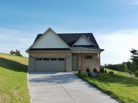 2953 Wixtown Rd, Westmoreland, TN 37186