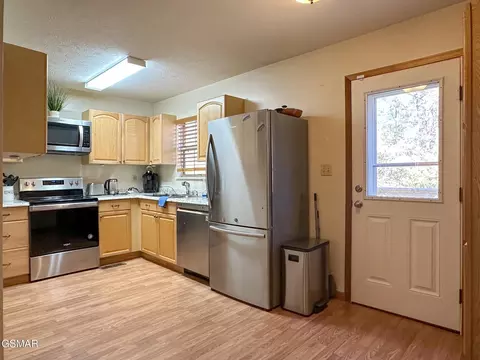 1223 Tina Cir, Talbott, TN 37877 photo 6