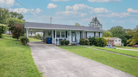 451 Hilltop Dr, Jefferson City, TN 37760