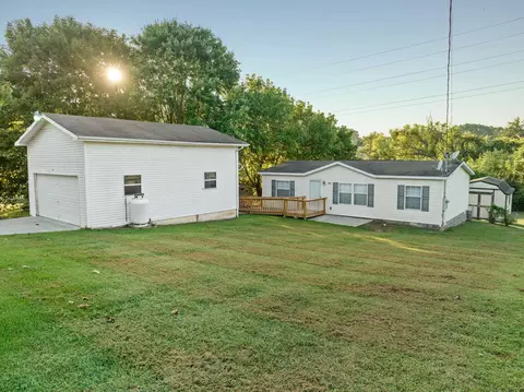 1003 De Vault St, Morristown, TN 37814