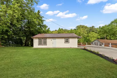 1967 Old Liberty Hill Rd, Morristown, TN 37814