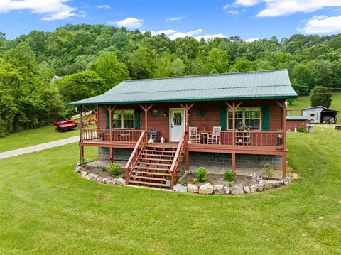 118 Vaughn Rd, Rogersville, TN 37857