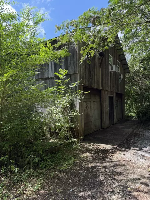 5208 Little Marrowbone Rd, Ashland City, TN 37015