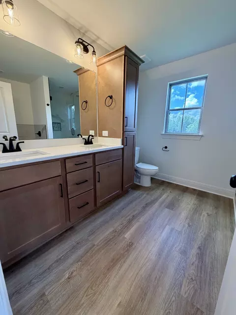 Bath - 401 Marcella Ct, Dickson, TN 37055 photo 1 of 7
